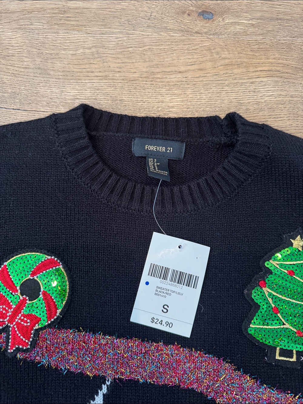 Holiday Sweater - Picture 3 of 4